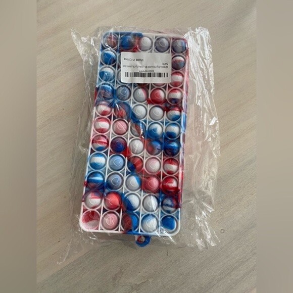 NEW Pop It Fidget Pencil Case - Picture 3 of 7